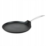 4593ef6677bff3dec48743624e76e973